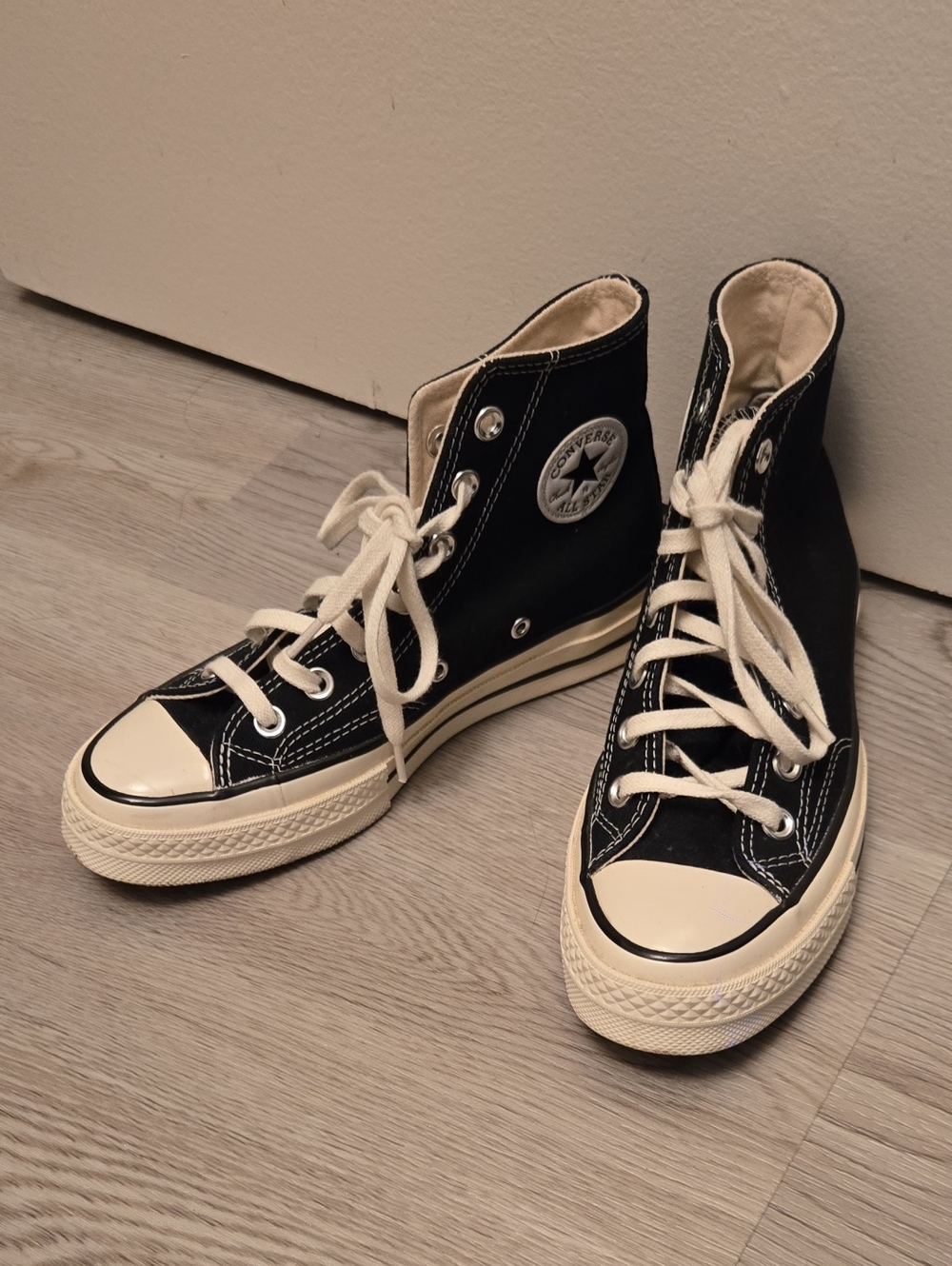 Converse Chuck Taylor All Star High Top Sneakers - Black 6 Womens